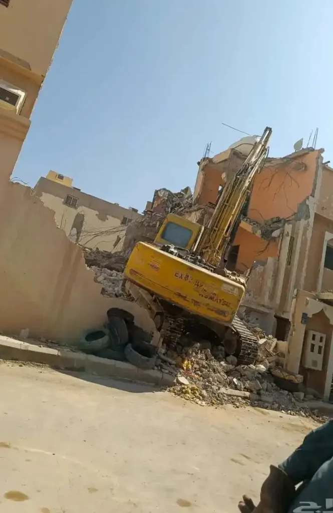هدم مباني بالرياض